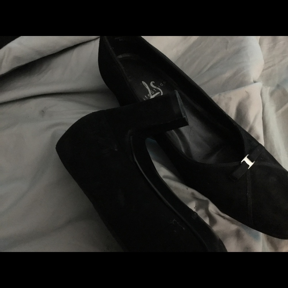 Shoes - Picture 2 of 2